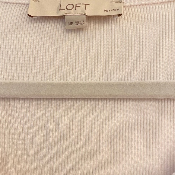 LOFT white t-shirt M petite - Picture 5 of 5